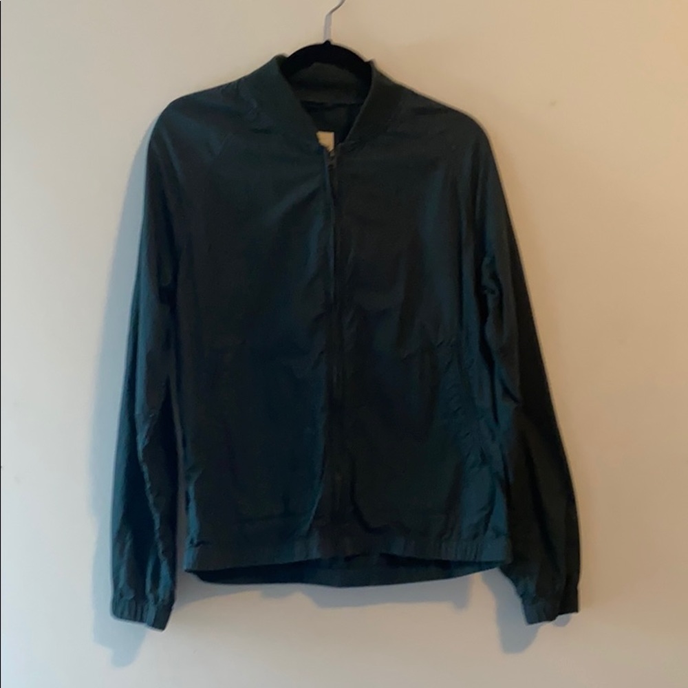 Gap summer bomber